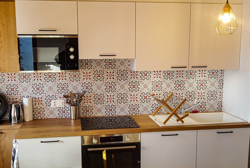 Cuisine-credence-carreaux