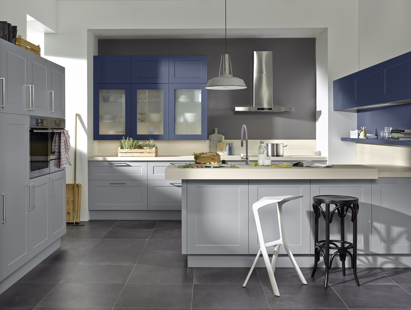 Nolte Kuechen Frame Lack Papyrusgrau Blaubeere